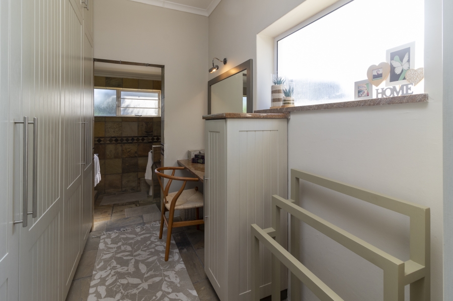 5 Bedroom Property for Sale in West Beach Eastern Cape